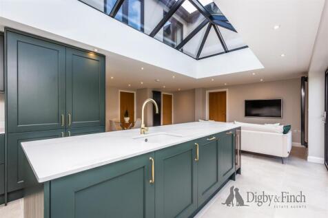 19 Stirling Road, Stamford, PE9 2XF-18watermarked.