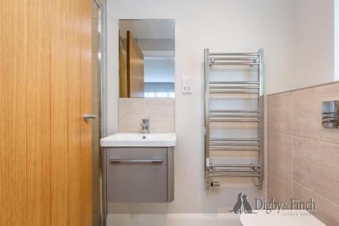 19 Stirling Road, Stamford, PE9 2XF-34watermarked.