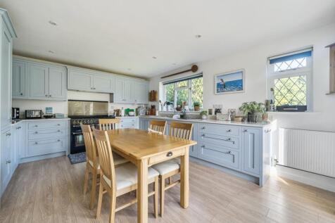 Kitchen/ Breakfast Room