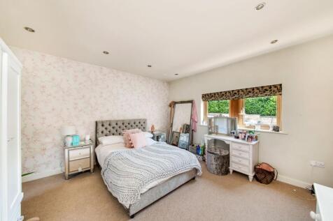 GROUND FLOOR BEDROOM