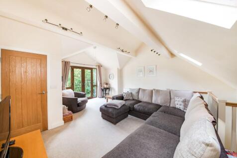 BEDROOM FOUR / FAMILY ROOM