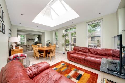 DINING LIVING KITCHEN