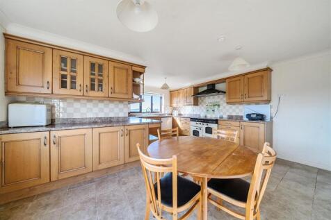 Kitchen / Breakfast Room