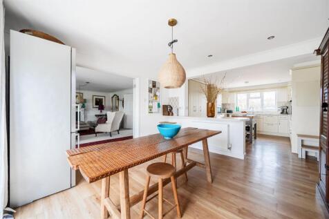 Kitchen / Breakfast Room
