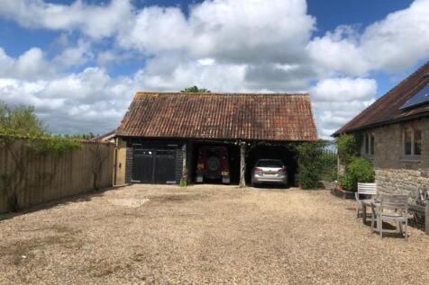 Drive &amp; car barn