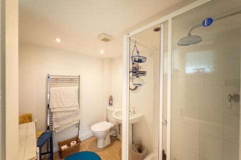 En Suite: