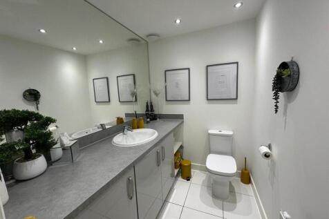 Utility Area/Cloakroom
