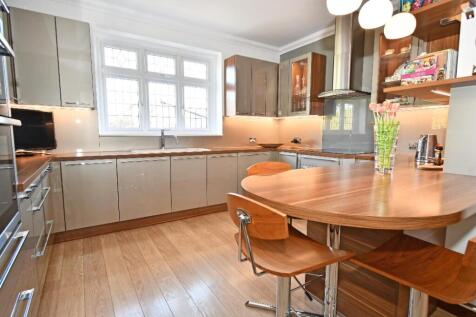 Kitchen/Morning Room