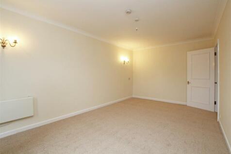 48TM - Sitting room 2.jpg