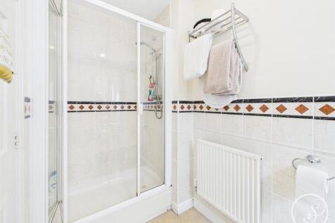 En-suite 1