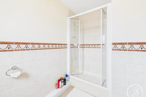 En-suite 2