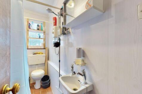 Annex Wet Room