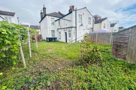 PHOTO-2025-09-03-17-19-10 (5).jpg