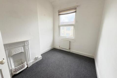 PHOTO-2025-11-03-14-35-35 (4).jpg