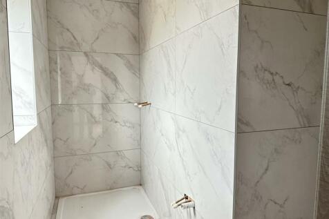 Bedroom Four En-Suite
