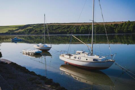 Close to the Gannel Estuary