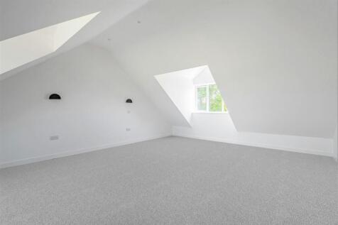 Large Double Bedroom