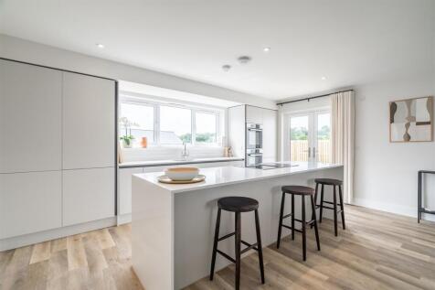 8. Large modern open plan kitchen.jpg