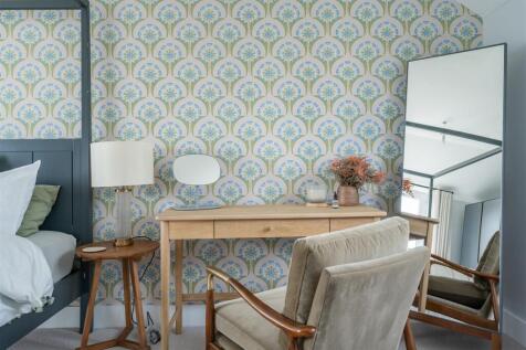 14 Master bedroom dressing area.jpg