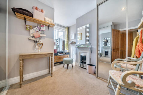 1326890-5-687a9a2...