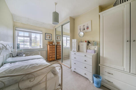 1349781-9-68ca7e8...