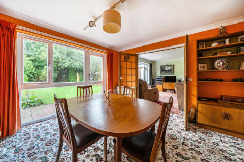 1371206-6-68f63c2...