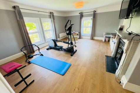 BEDROOM SIX