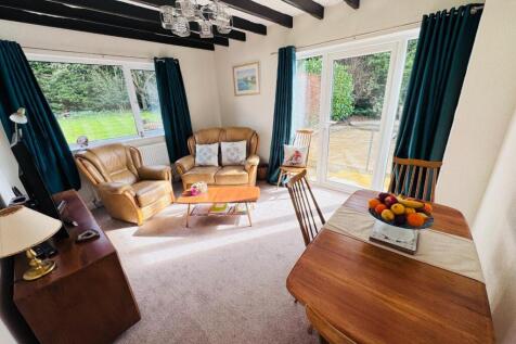 GROUND FLOOR BEDROOM (USED AS SITTING ROOM)