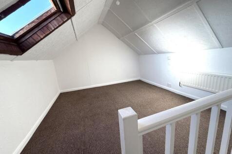 ATTIC ROOM
