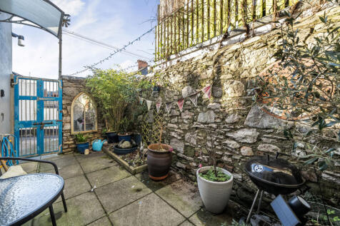 Rear Courtyard