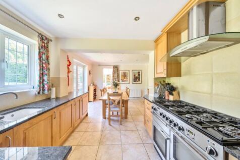 Kitchen/Breakfast Rm