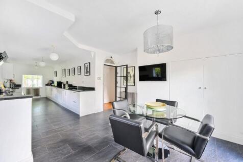 Kitchen/Breakfast Rm