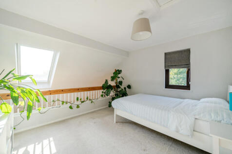 1340720-8-689ef48...