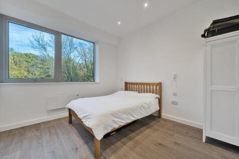 1371521-20-68f751...