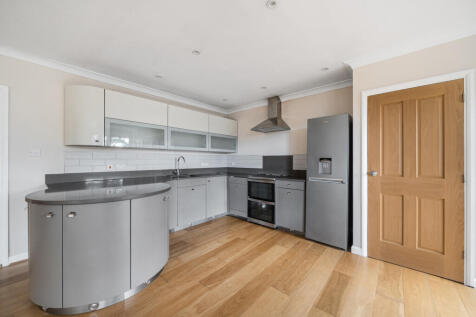 1382849-4-691c765...