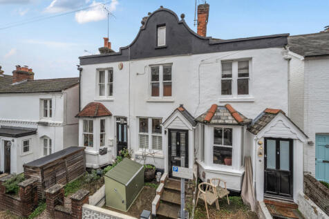 1385253-1-6928375...