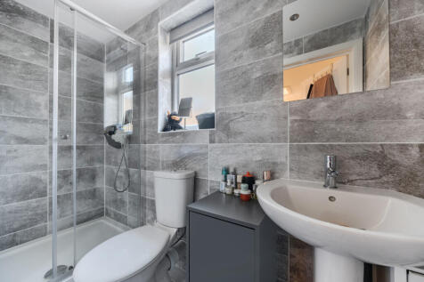 1373158-10-68fb7c...