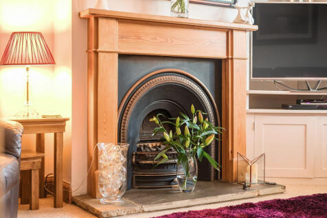 1385335-7-6929d29...