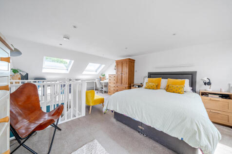 1319918-4-686e562...