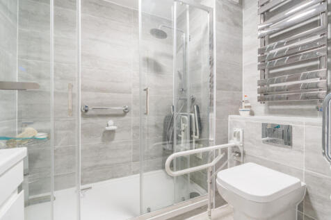 1327285-1-6879339...