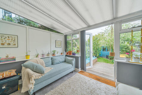 1330205-8-6883742...