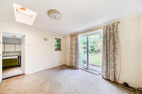 1348470-6-68b9968...