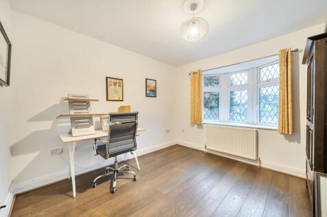 1388379-5-69403c9...