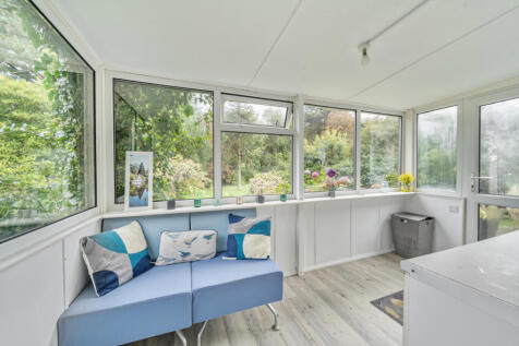 1354934-7-68cbfb6...