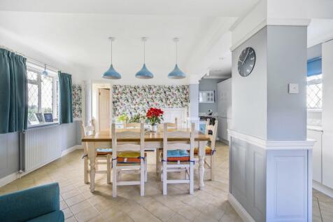 Kitchen/Breakfast Rm