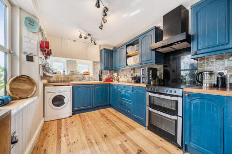 1340137-5-6899ddd...