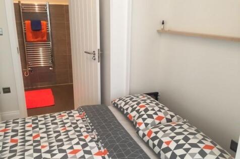 bathroom and ensuite.jpg