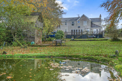 Rear Garden &amp; Aspect