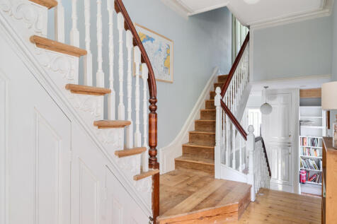 1281152-10-6830c8...