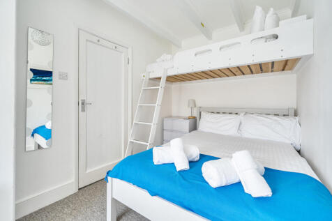 1312424-3-68543a8...